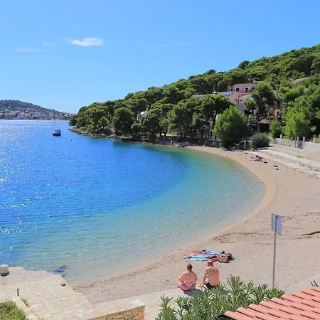 By The Sea - 13012 罗戈兹尼察