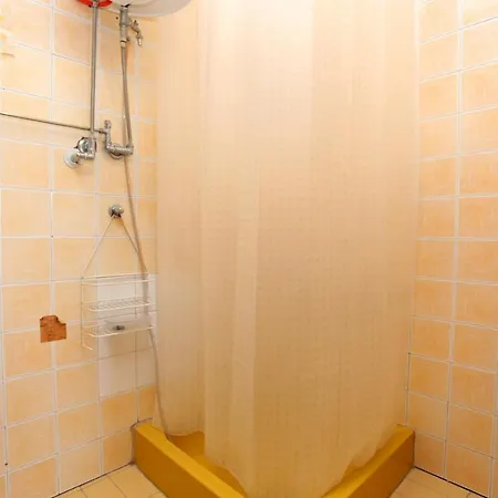 By The Sea - 13012 罗戈兹尼察