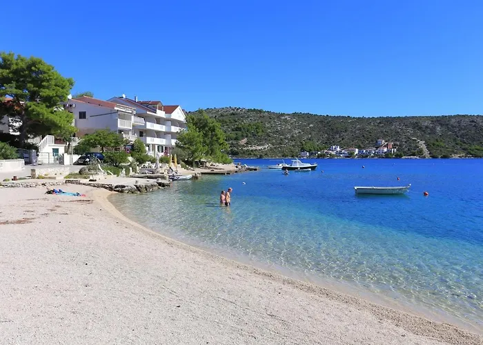 By The Sea - 13012 * 罗戈兹尼察