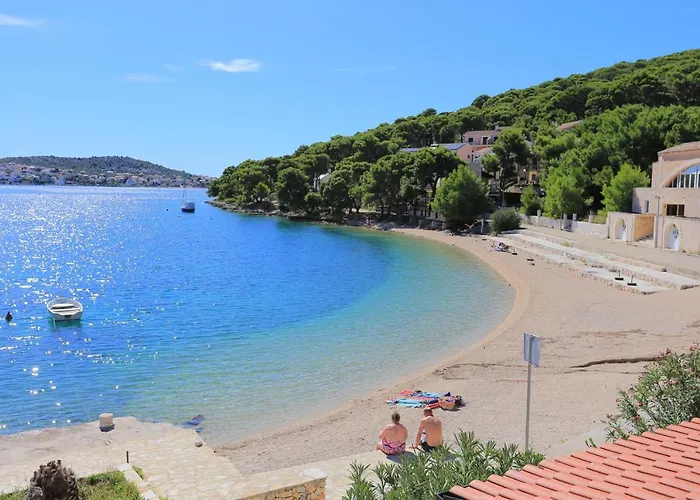 By The Sea - 13012 罗戈兹尼察