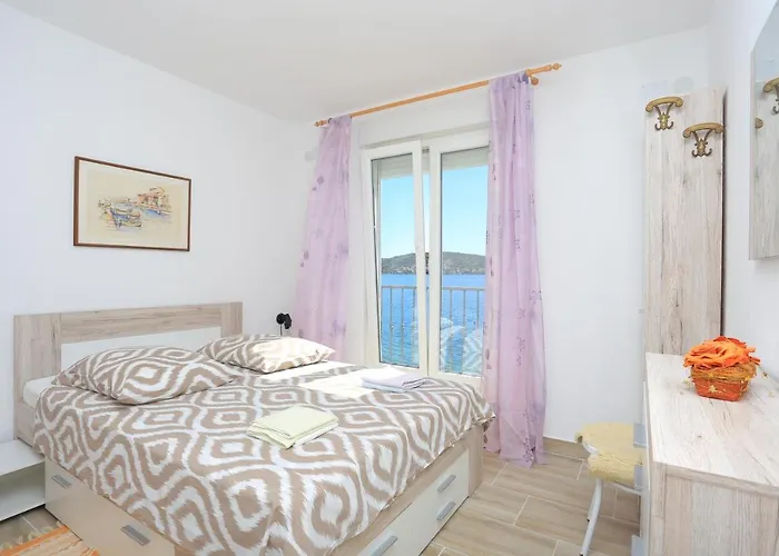 Apartamento By The Sea - 13012 *